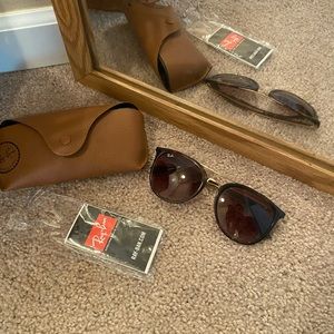 Ray-Ban aviator sunnies